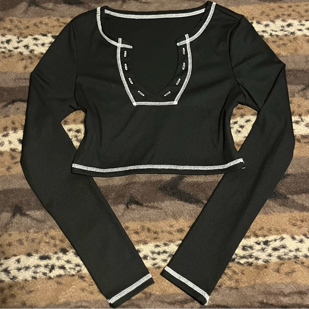 Shein Black Ribbed Cropped Long Sleeve (Small)